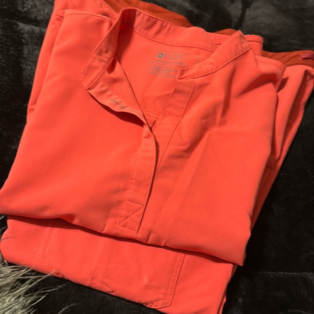 Figs scrubs